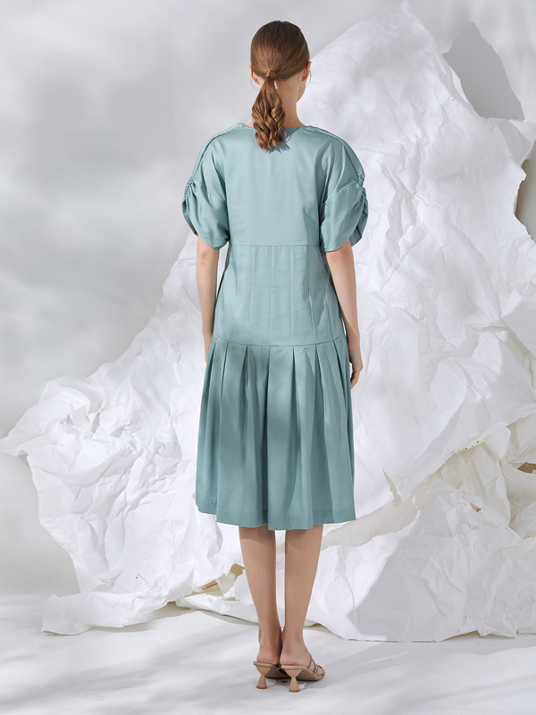 Final Pieces - GATHERS MIDI DRESS