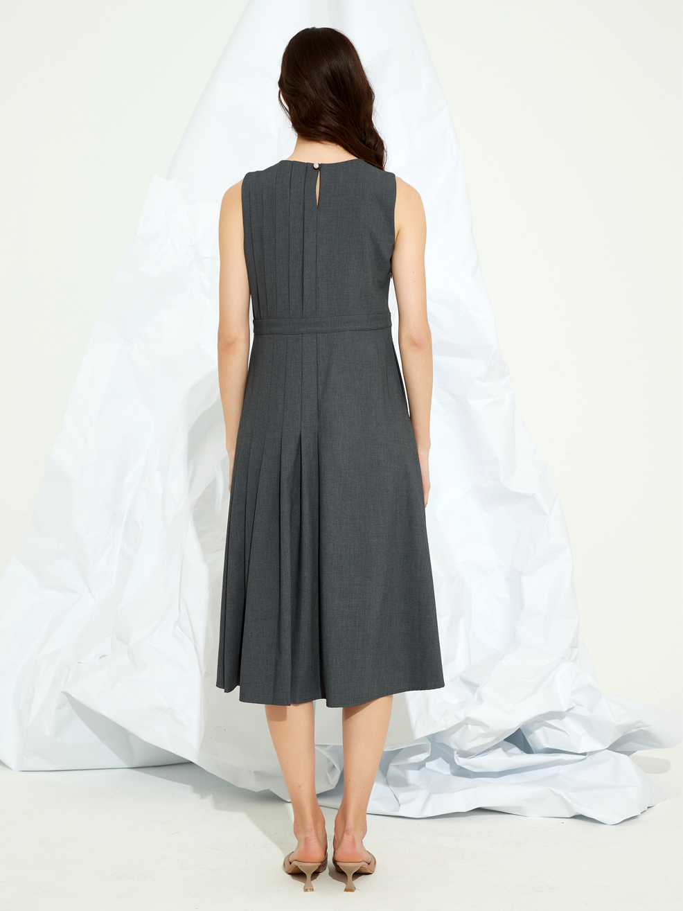 TENCEL PLEATED MIDI DRESS