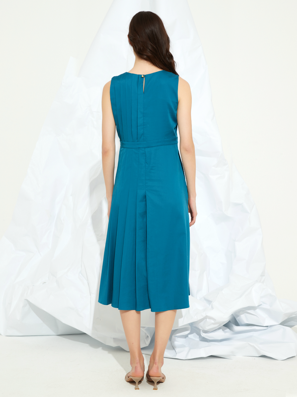 TENCEL PLEATED MIDI DRESS