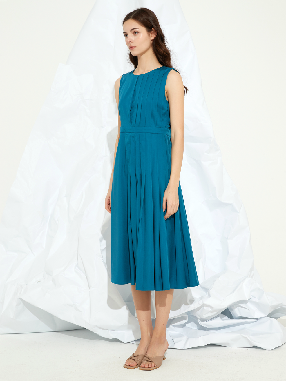 TENCEL PLEATED MIDI DRESS