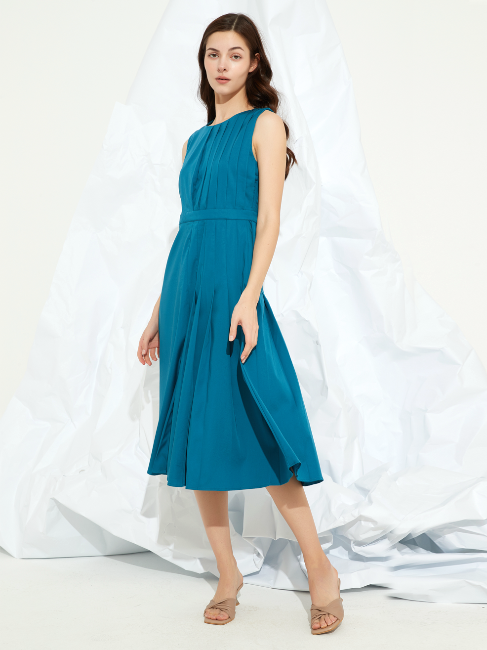 TENCEL PLEATED MIDI DRESS