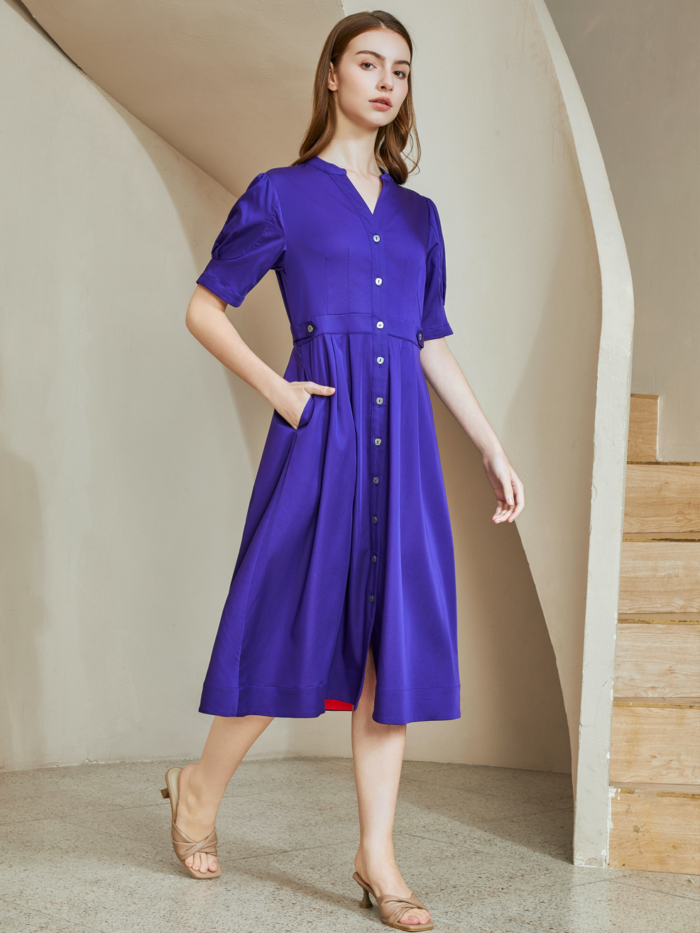 COLLARLESS MIDI DRESS