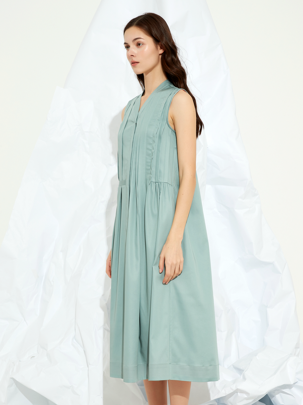 PLEATED COLUMN MAXI DRESS